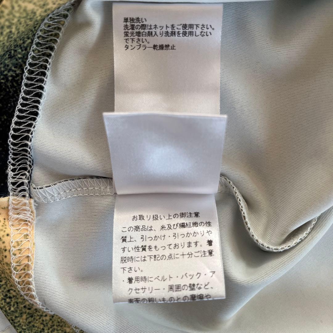 新品タグ付　ラッセルノRusseluno ゴルフウェアーハイネックポリエステル暖