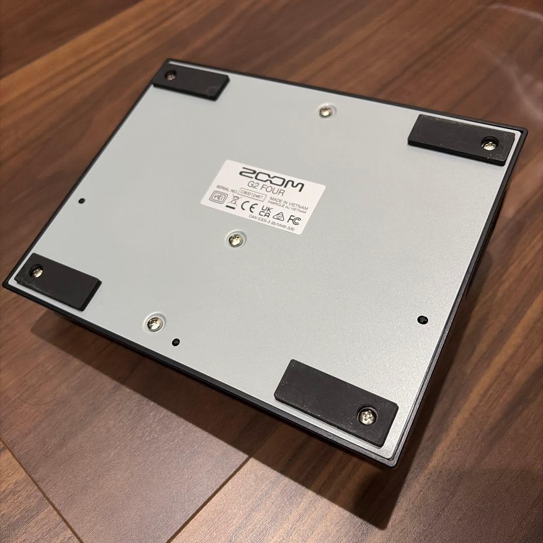 ほぼ未使用【使用1回】ZOOM G2 FOUR マルチエフェクター