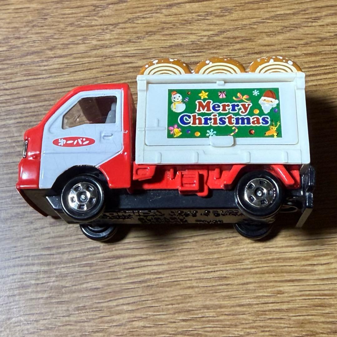 トミカ　第一パン　スバル　サンバー クリスマス仕様