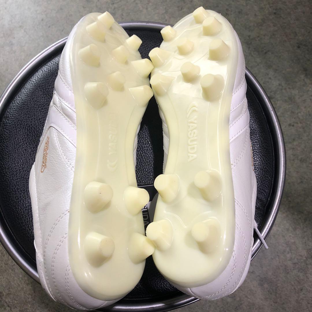 ヤスダサッカースパイク新品
