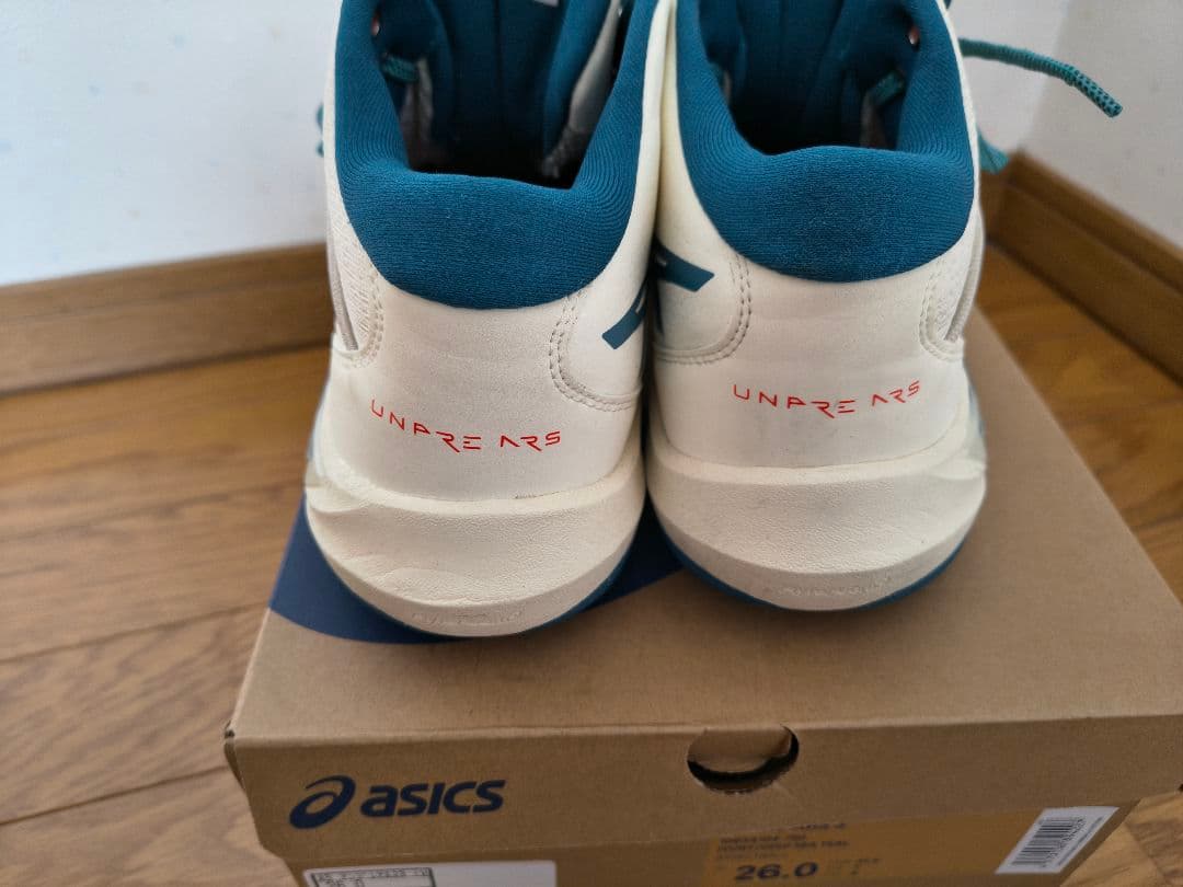 アンプレアルス3　asics バスケットボールシューズ ホワイト/ターコイズ