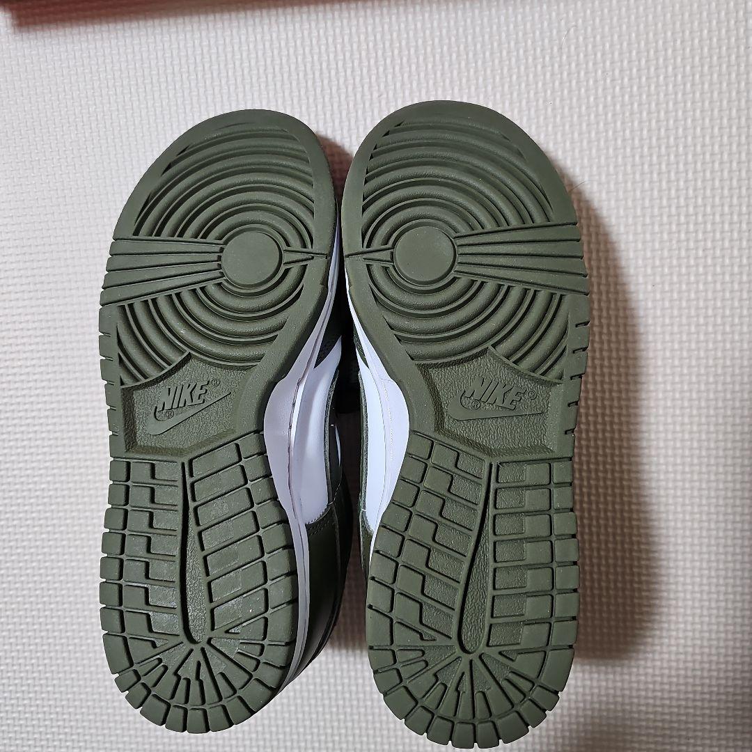 Nike WMNS Dunk Low Medium Olive ナイキ ダンク