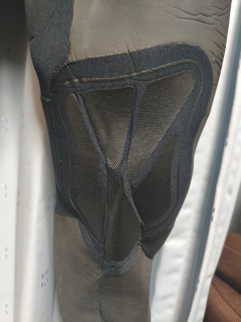 フルスーツ Lサイズ ウエットスーツ　新品　メンズ