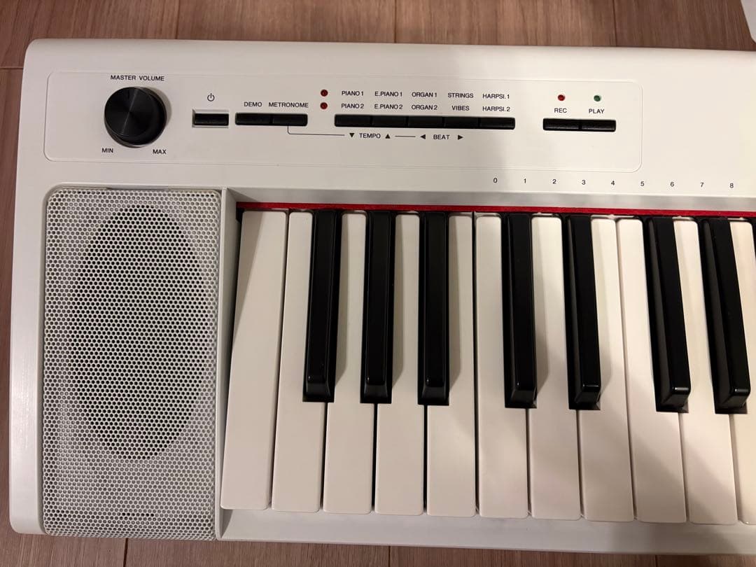 ピアジェーロ　NP-32 ヤマハ　YAMAHA 電子ピアノ　キーボード　白