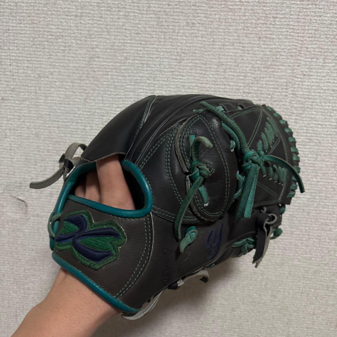ゆ*き様 硬式内野兼投手用オーダーグローブ アトムズで制作 高校野球非対応