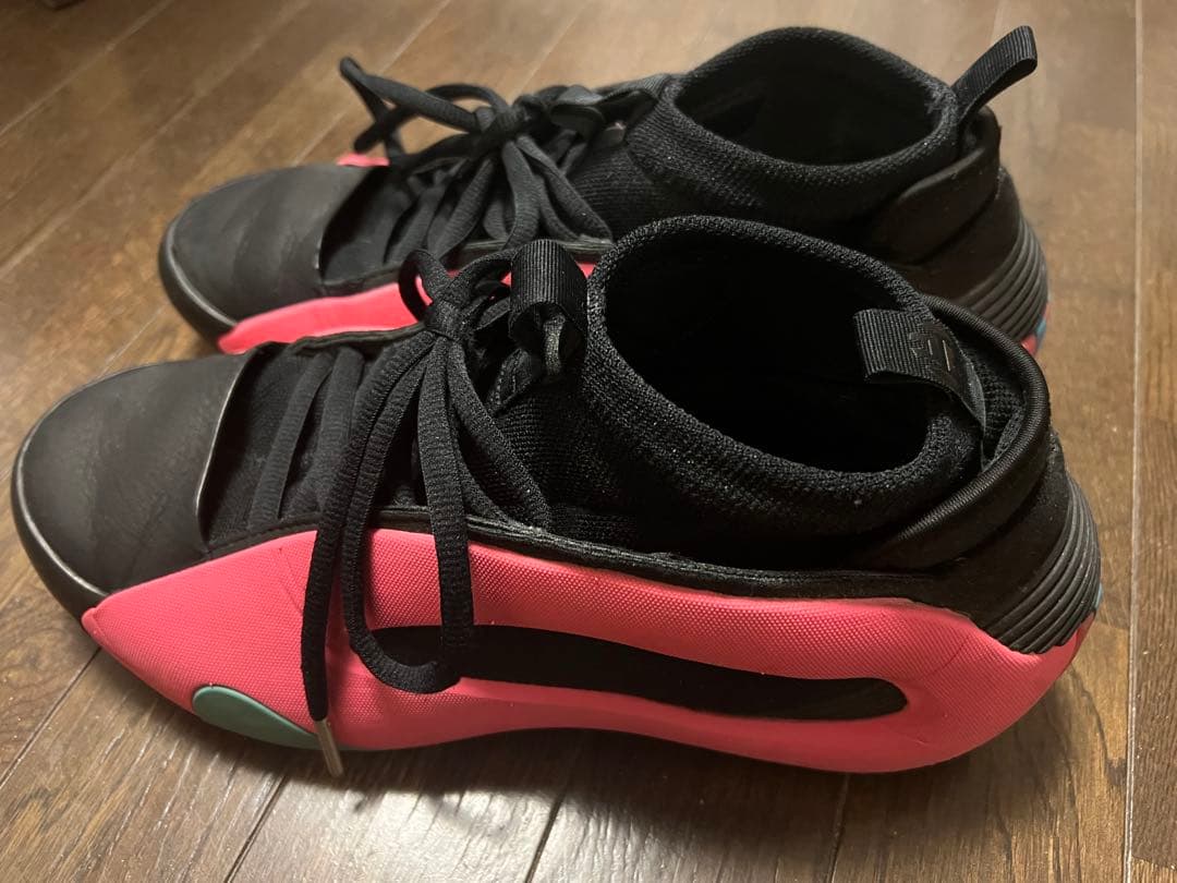バスケットボールシューズ ADIDAS HARDEN VOLUME 8