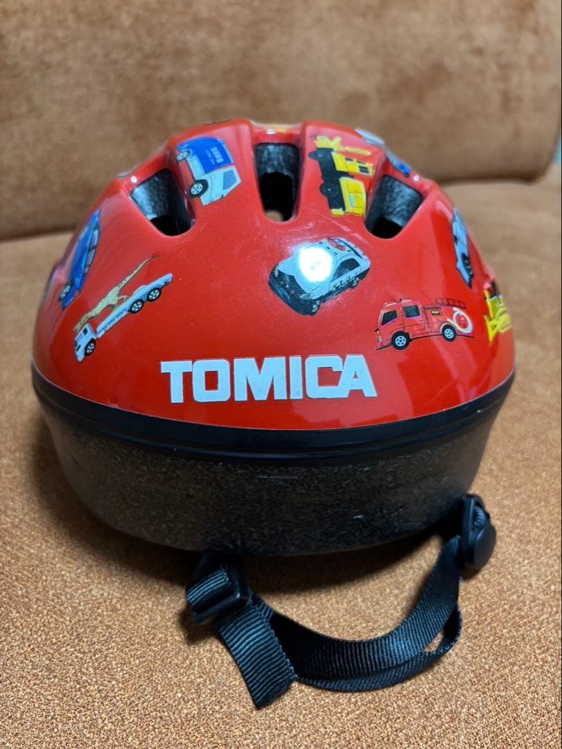 トミカ 幼児用自転車 青 前カゴ付き ヘルメット付き 1月まで
