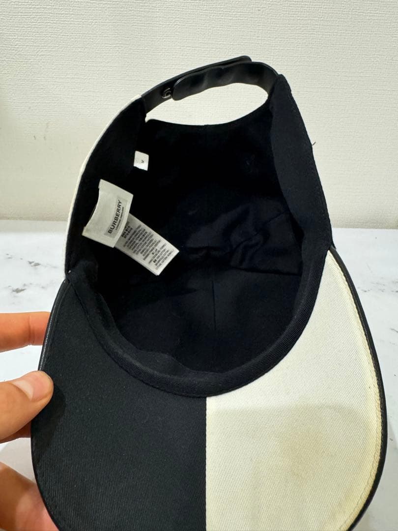 BURBERRY TB ロゴ キャップ ツートン ブラック×ホワイト
