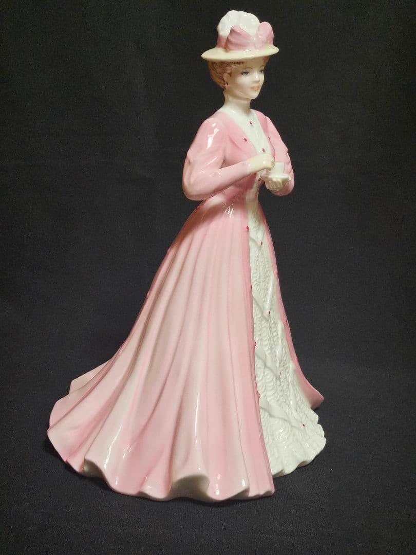 新品箱入り 証明書付き リントンズ エミリー コールポート フィギュリン 美品