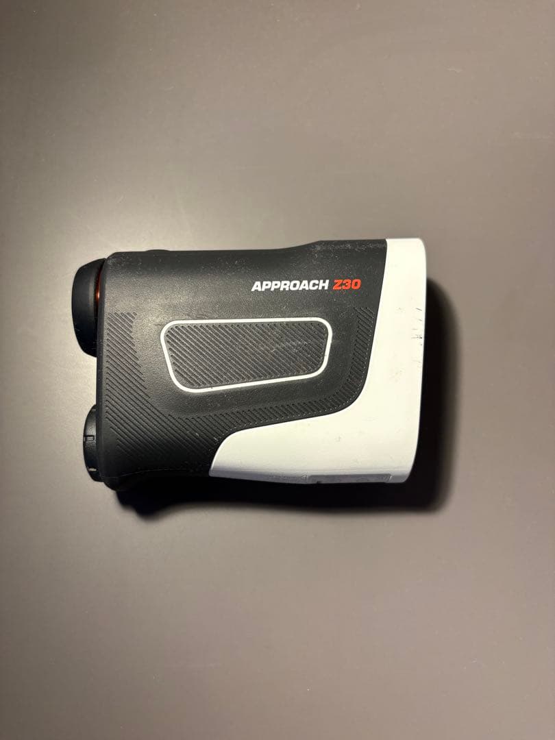 GARMINのゴルフ用レーザー距離計　APPROACH Z30