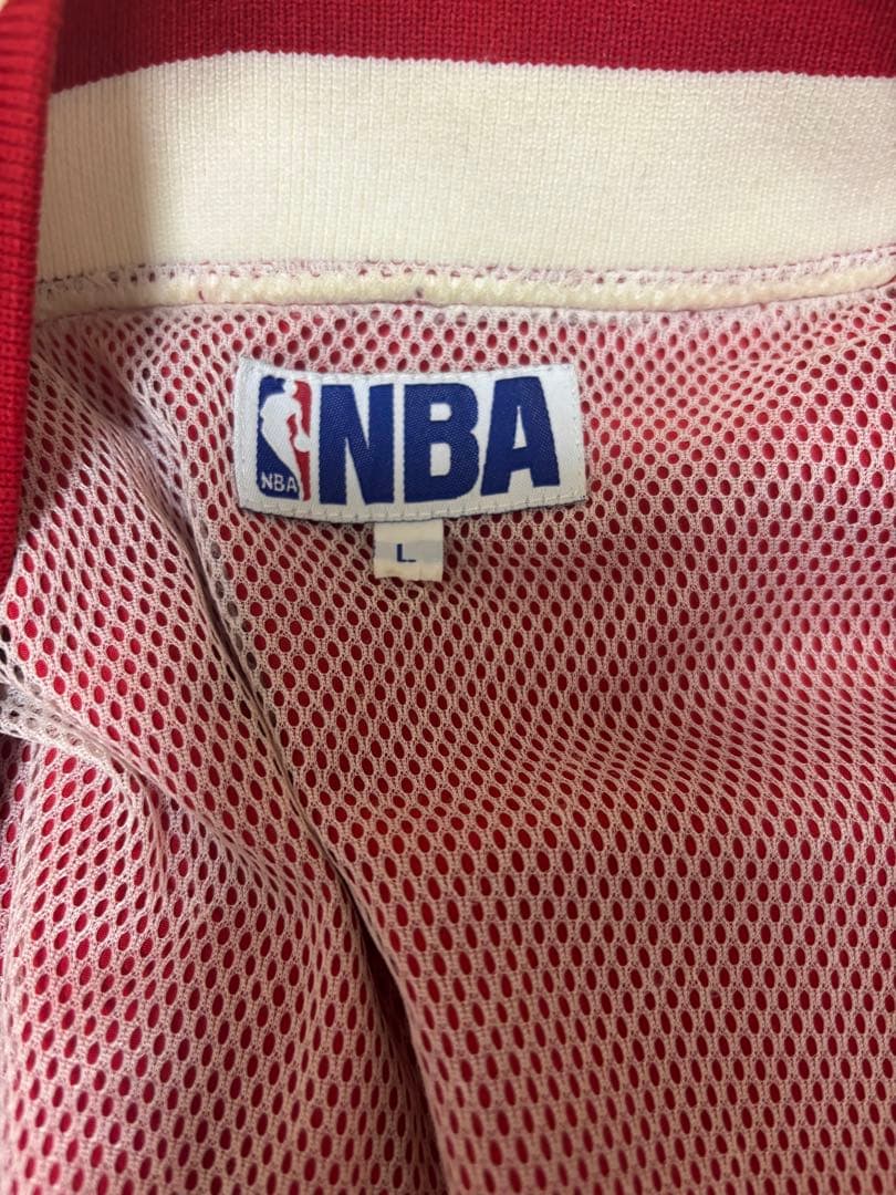 香港買付　激レア90s NBA シカゴブルズ ナイロンジャケット
