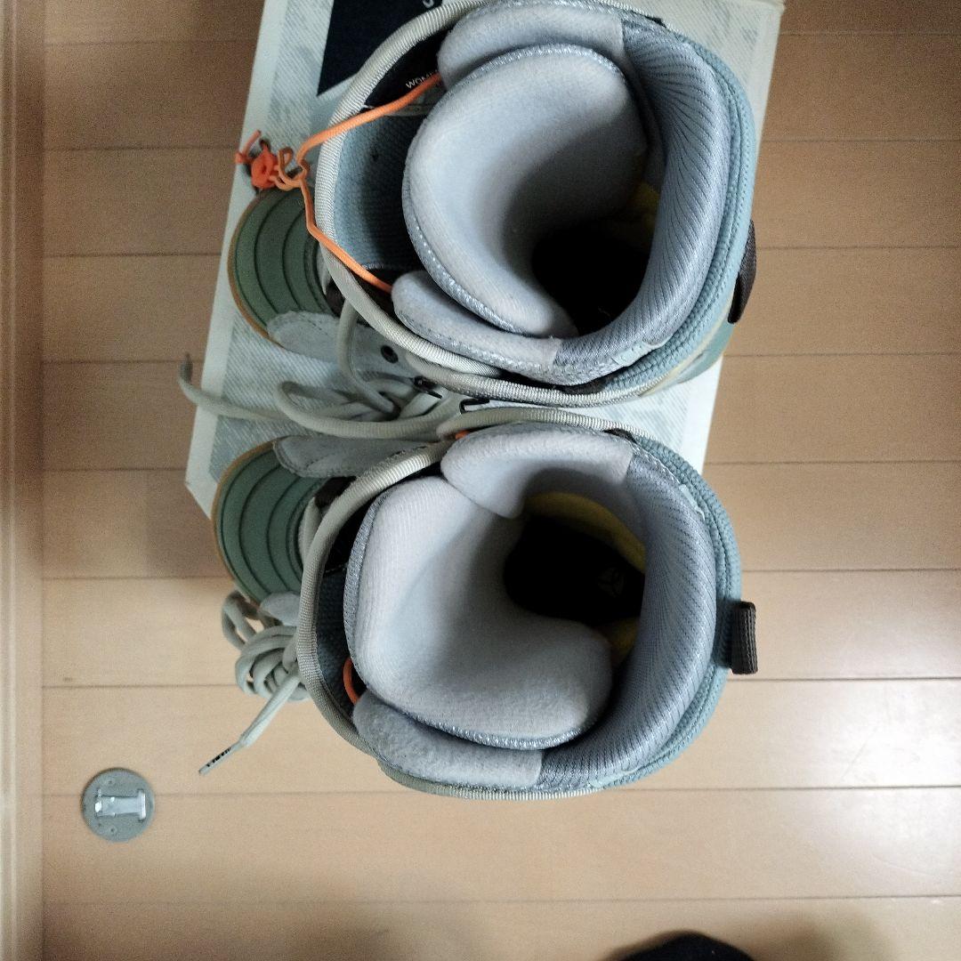 FreeStyle女性用BURTONスノーボードブーツ