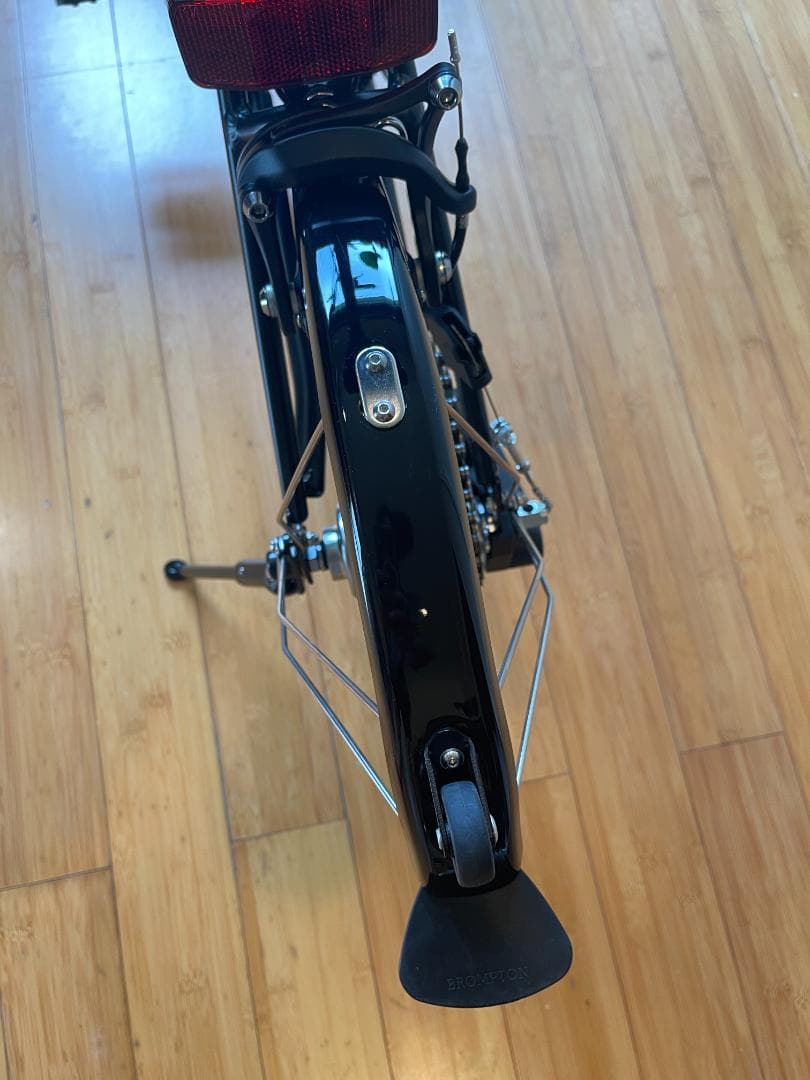 【ほぼ新品】BROMPTON C Line M6L ブラックラッカー／試乗のみ