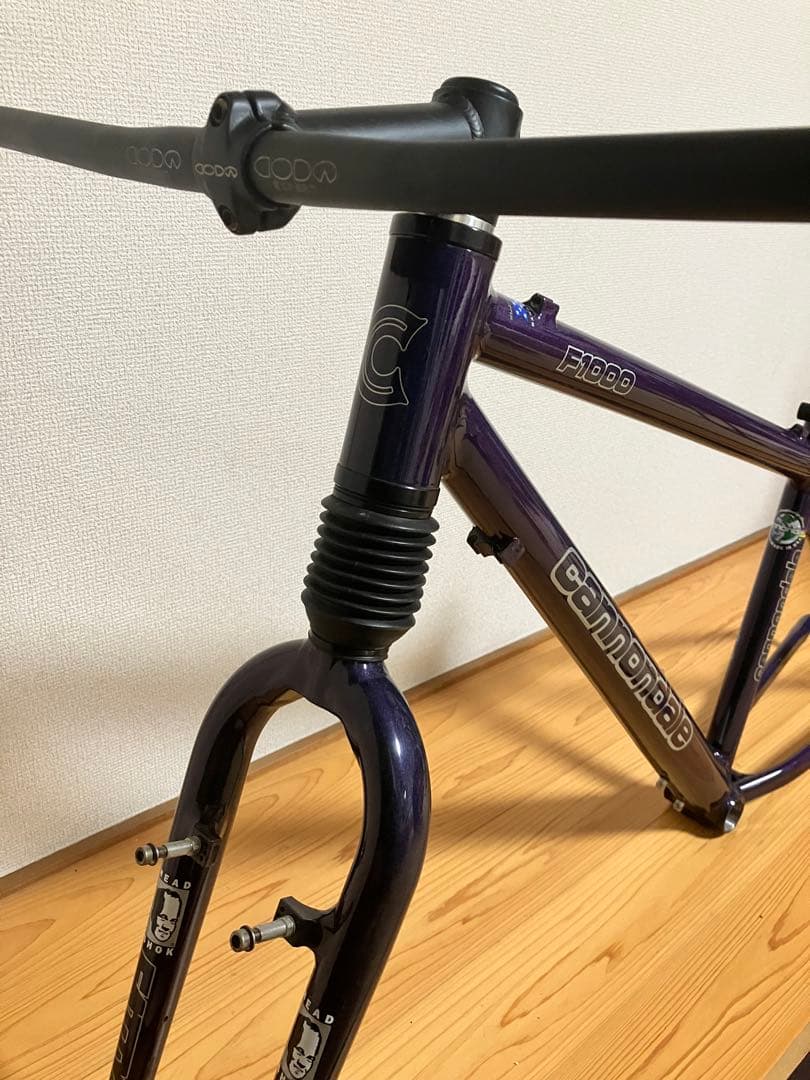 （極美品）マジョーラカラー【cannondale】F1000フレーム他