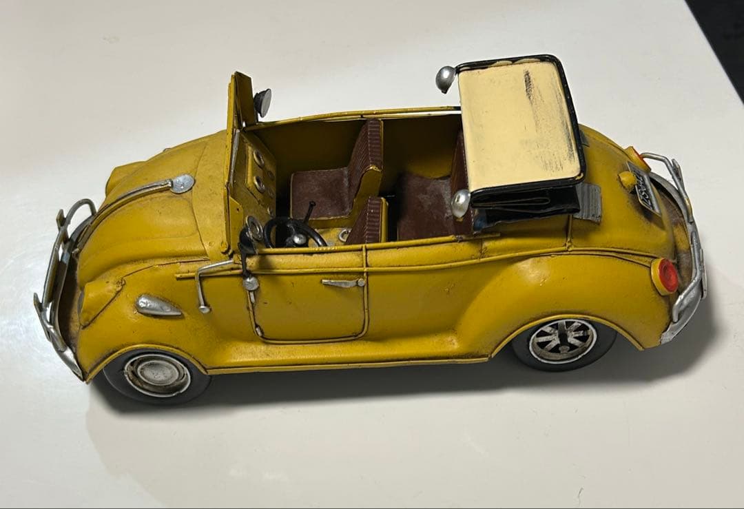 イエローオープンカー ミニカー インテリア　ブリキ