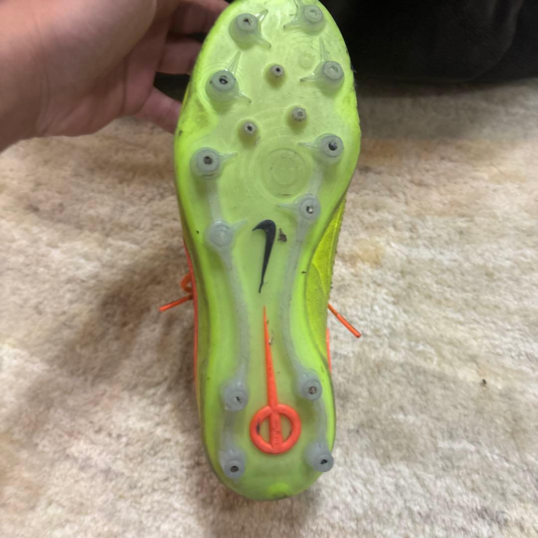 Nike サッカーシューズ 蛍光イエロー/オレンジ
