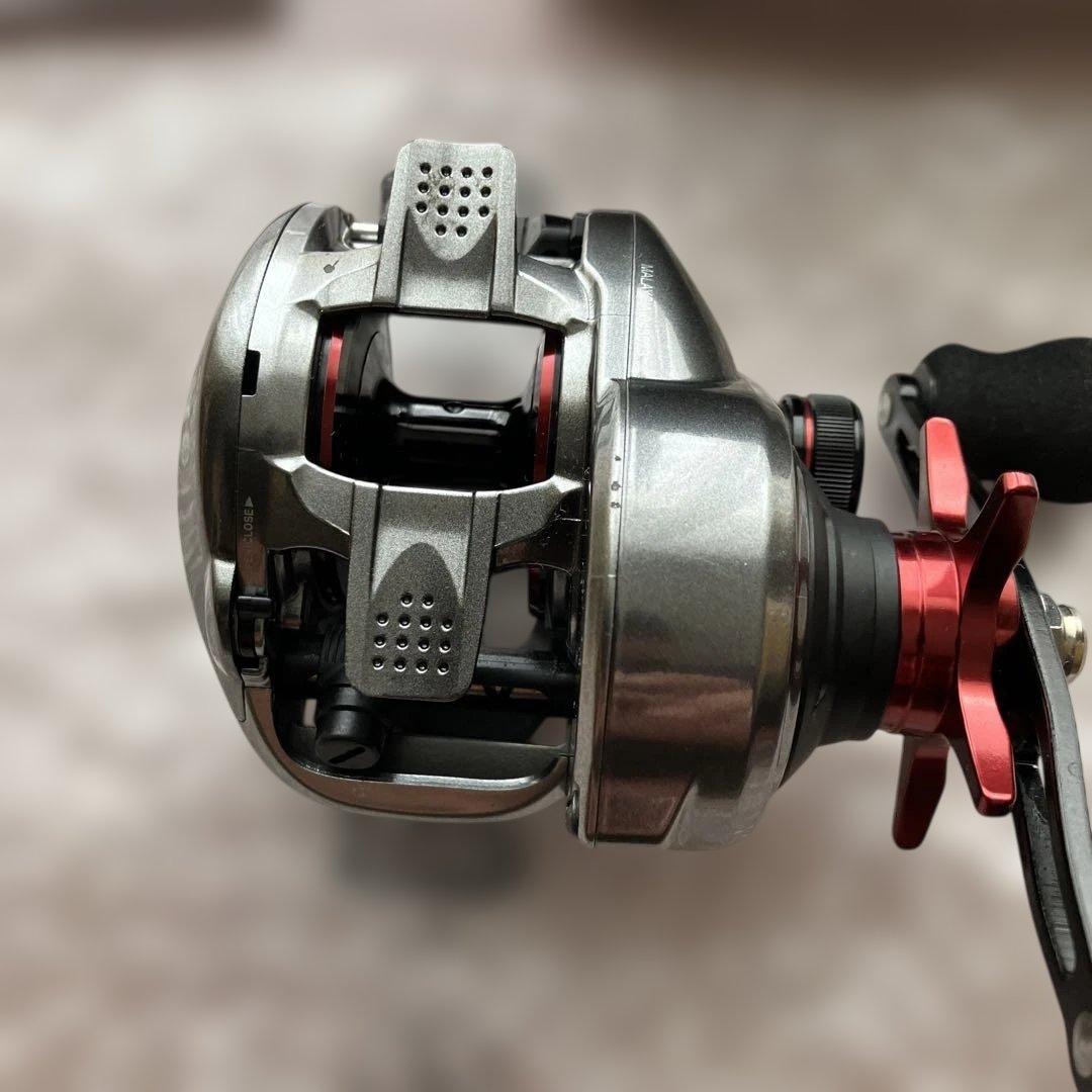 Shimano Scorpion MD 300XG ベイトリール
