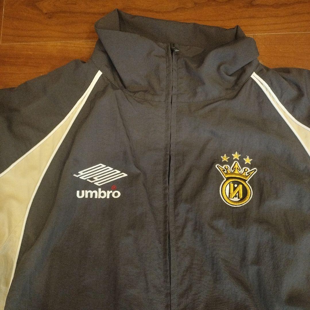 9090 × umbro set up
