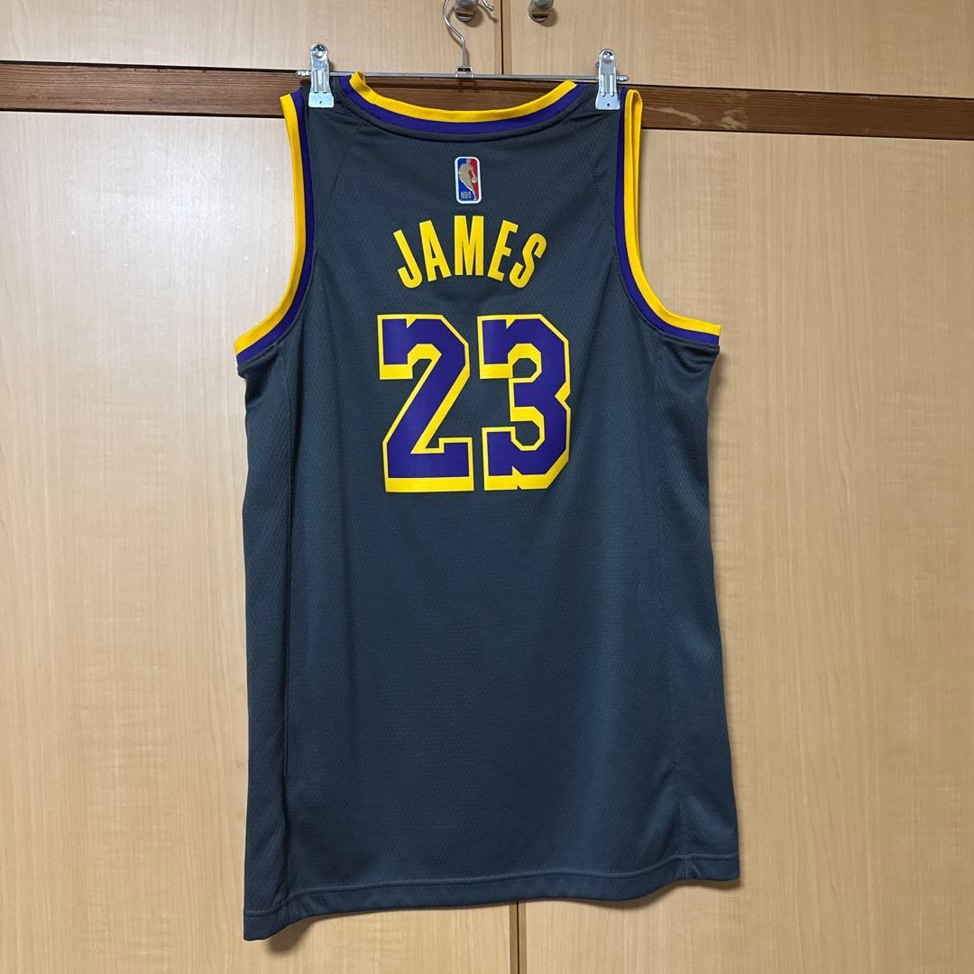 Nike LeBron James 23 Earned Edition ジャージ
