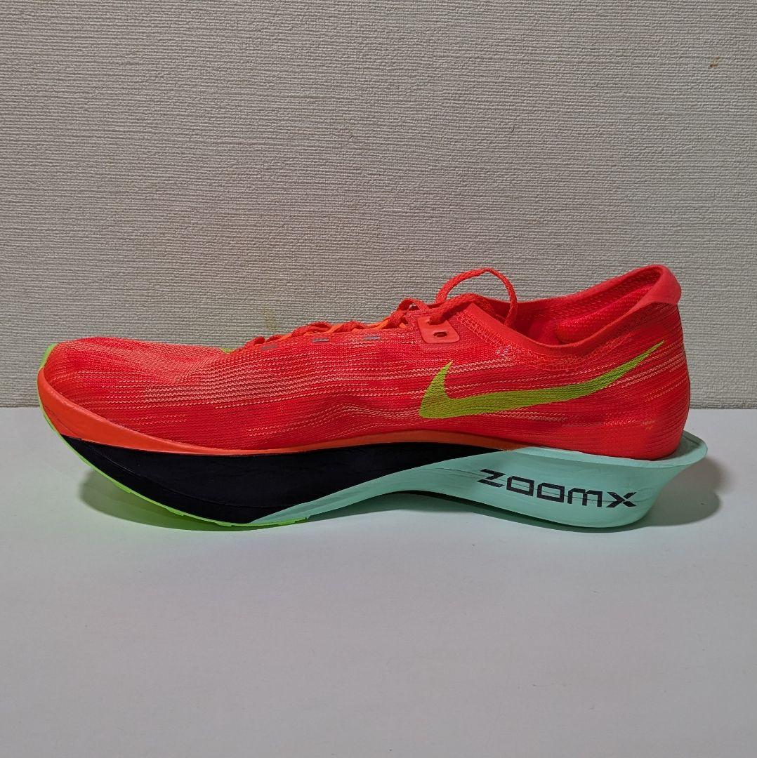 新品 28.5cm ナイキ ストリークフライ 2 赤 HF6416-600