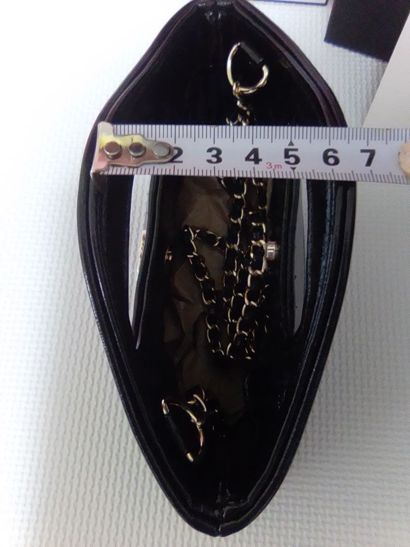 CHANEL ノベルティ 2way キルティングエナメル加工バッグ