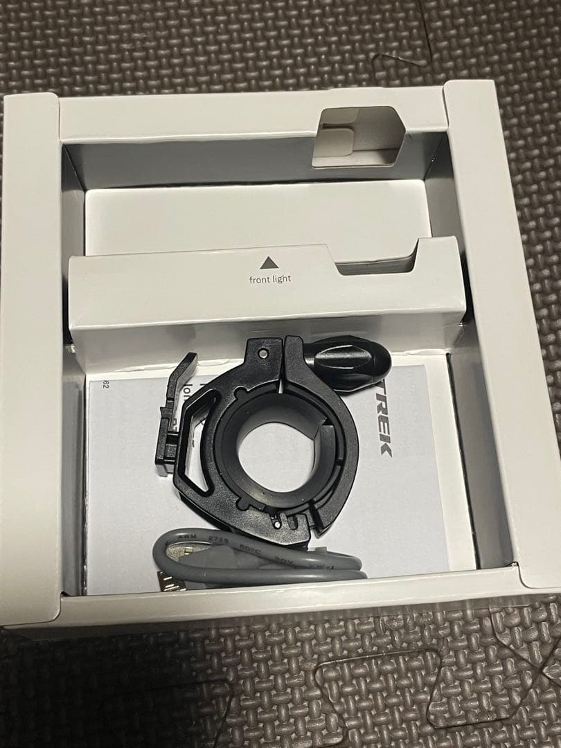 TREK Ion Pro RT フロントバイクライト　トレック　ボントレガー