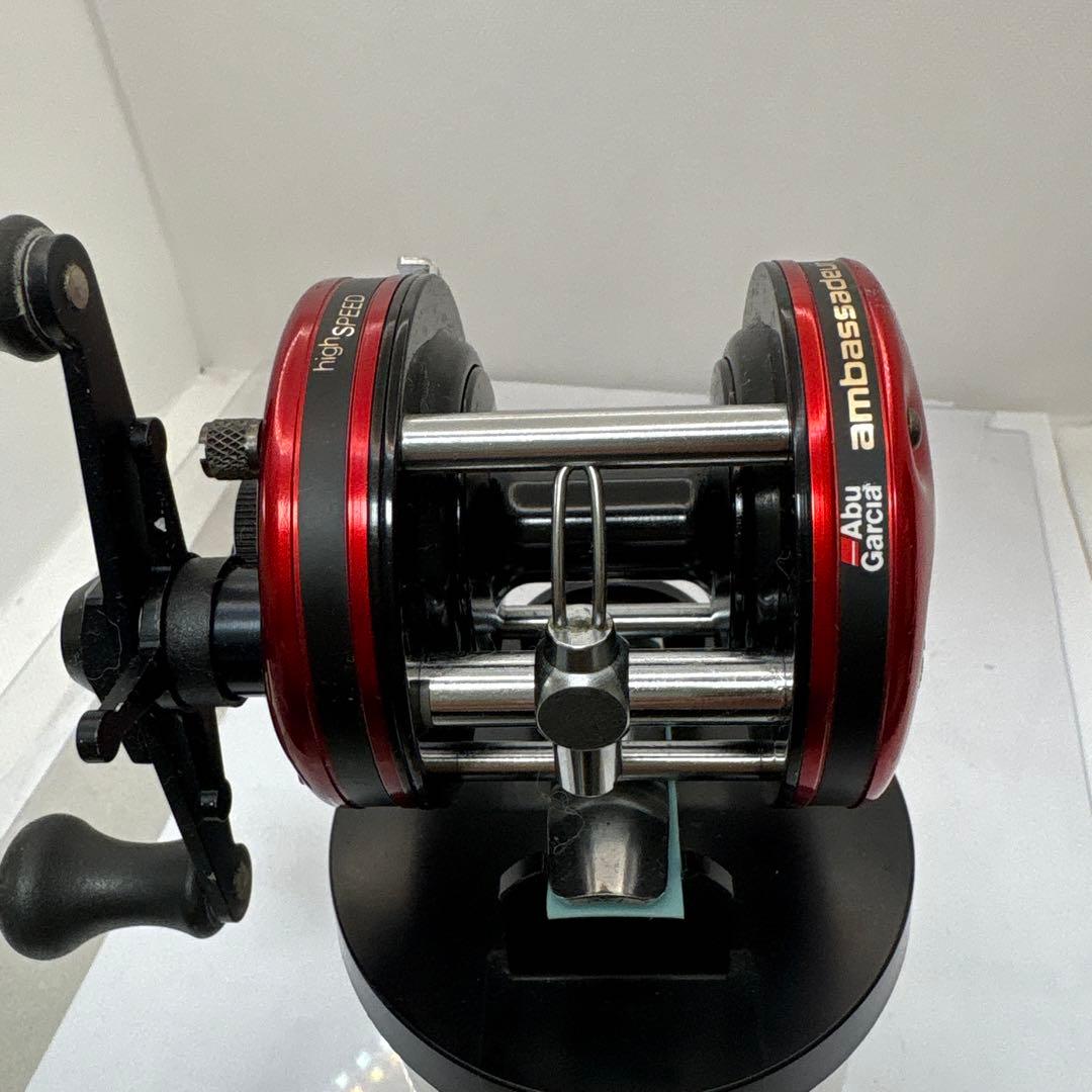 Abu Garcia Ambassadeur 5000ベイトリール レッド