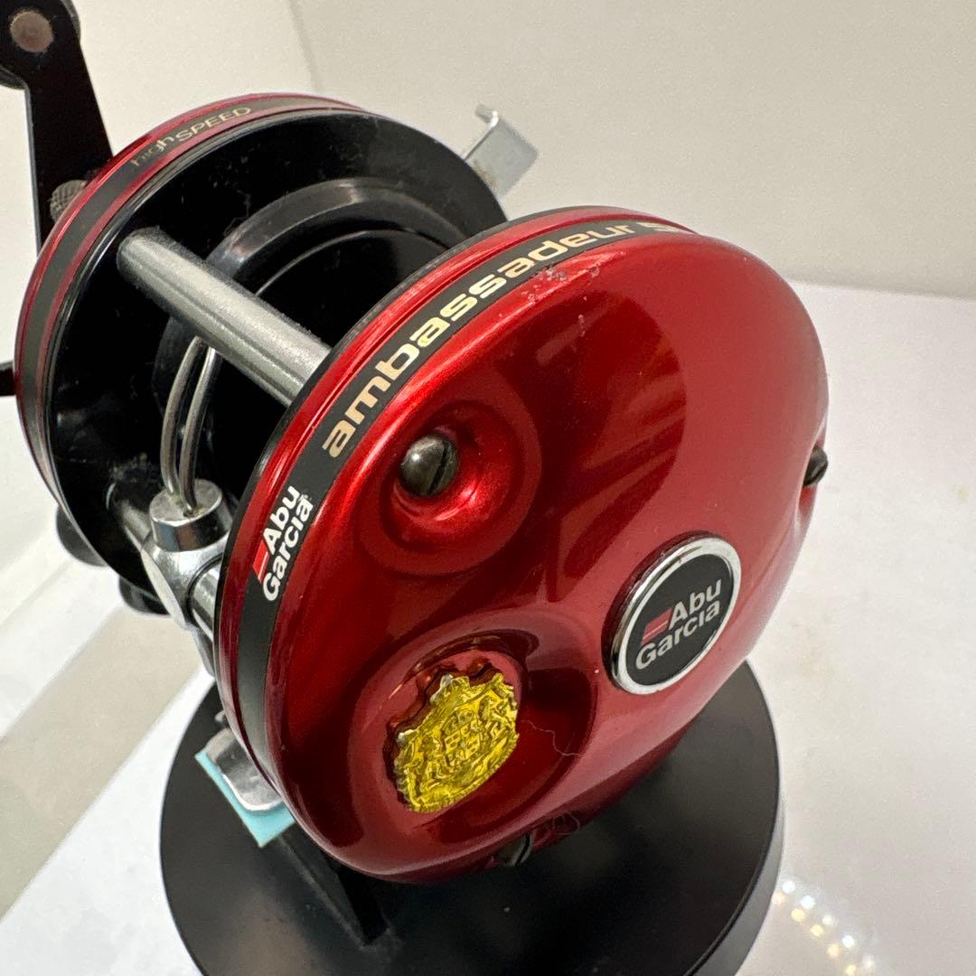 Abu Garcia Ambassadeur 5000ベイトリール レッド