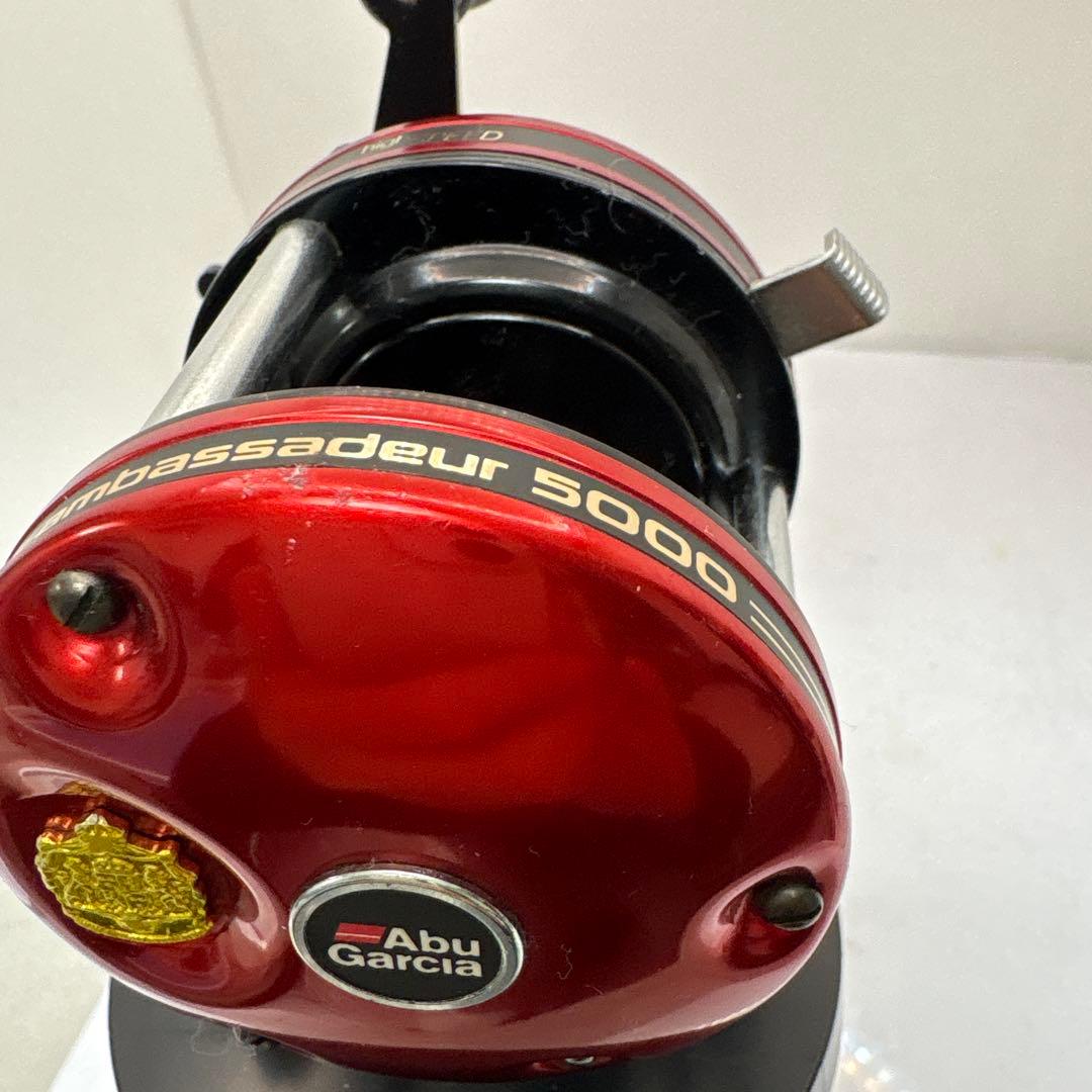 Abu Garcia Ambassadeur 5000ベイトリール レッド
