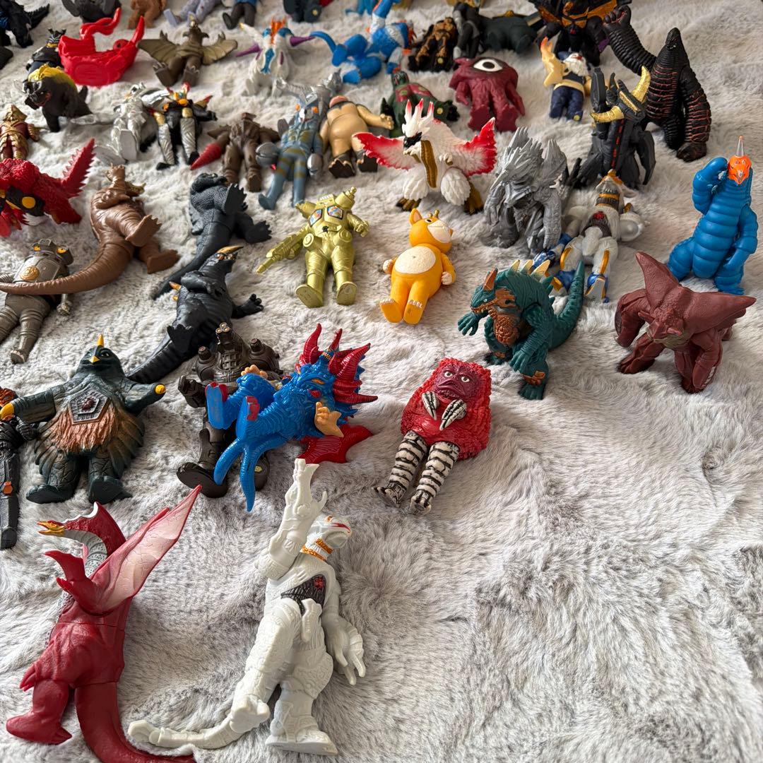 ウルトラマンシリーズ 怪獣フィギュア 91体セット ソフビ