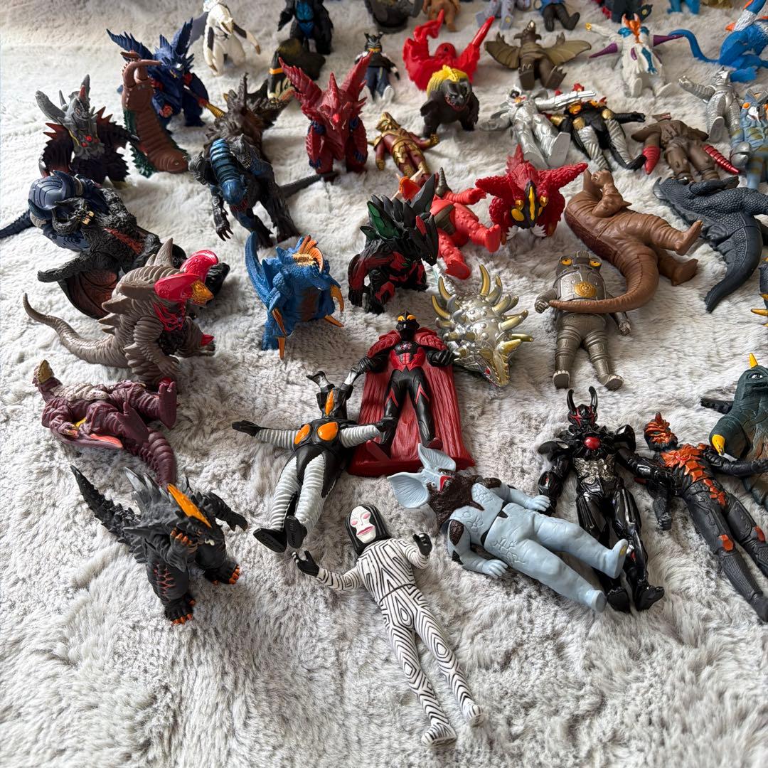 ウルトラマンシリーズ 怪獣フィギュア 91体セット ソフビ
