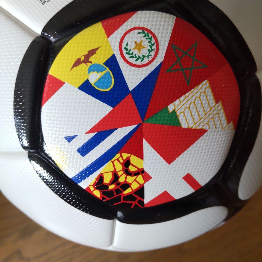 日本未発売!　2026 W杯記念 umbro サッカーボール5号 3カ国共催