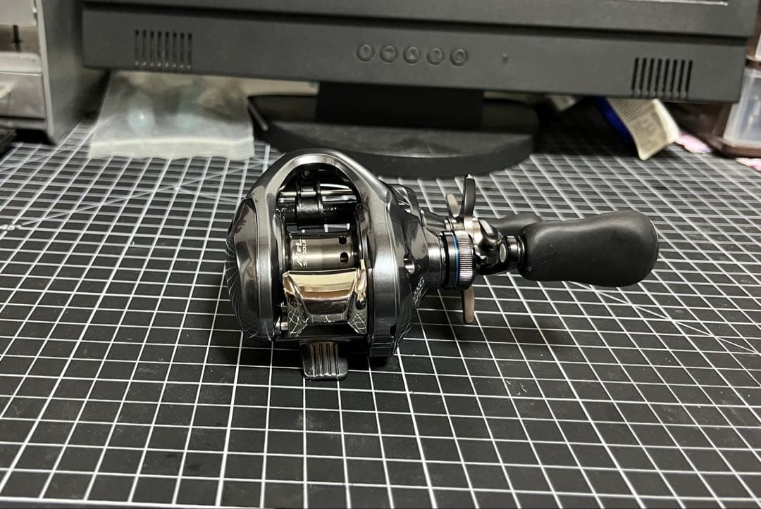 ☆未使用☆ シマノ ／22 SLX DC XT 70XG 8.1右