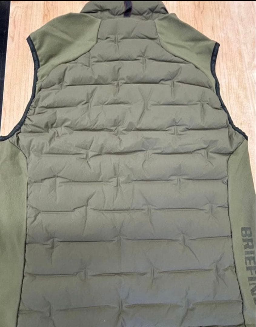 ブリーフィング：HYBRID DOWN VEST ハイブリッドダウンベスト