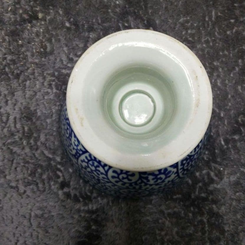 青と白の装飾 足付きボウル古地図蛸唐草高台鉢 たこ唐草 杯洗