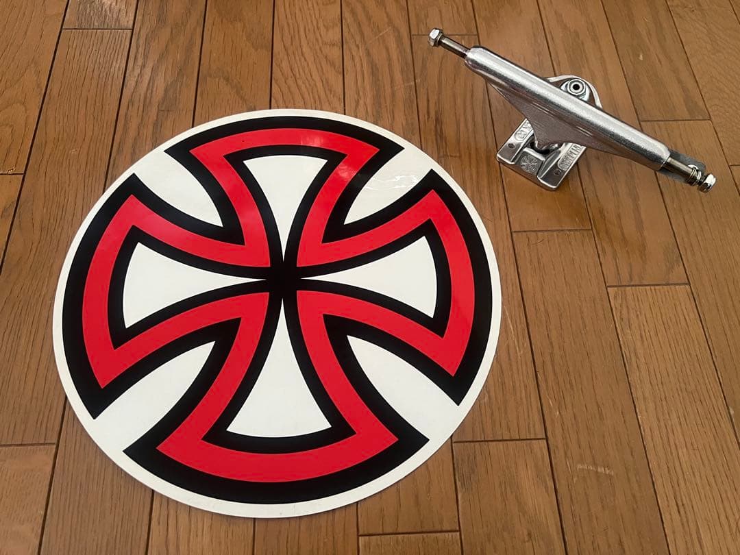 インディ Independent Cross Logo 特大ステッカー ②