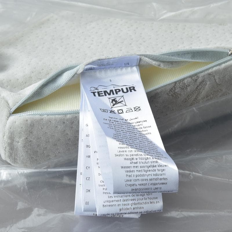 未使用♡Tempur テンピュールピロー かためM グレー 低反発枕 日本正規品