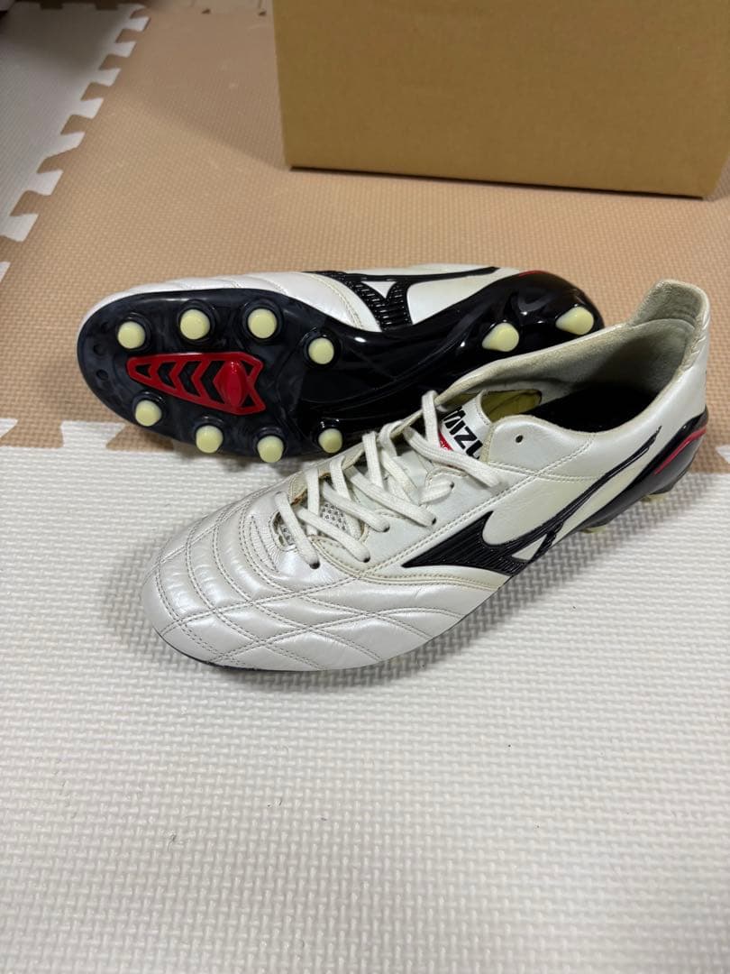 【新品未使用】ミズノ　モレリア NEO 26.5cm