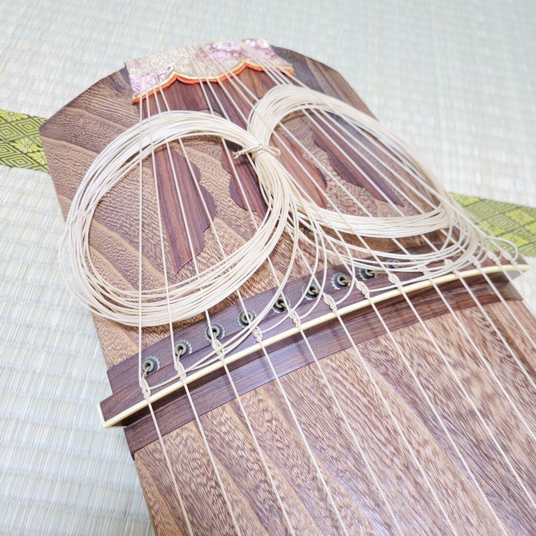 高級 和琴 お琴 琴 くり甲 すだれ彫 蒔絵 和楽器 弦楽器 13弦 伝統楽器