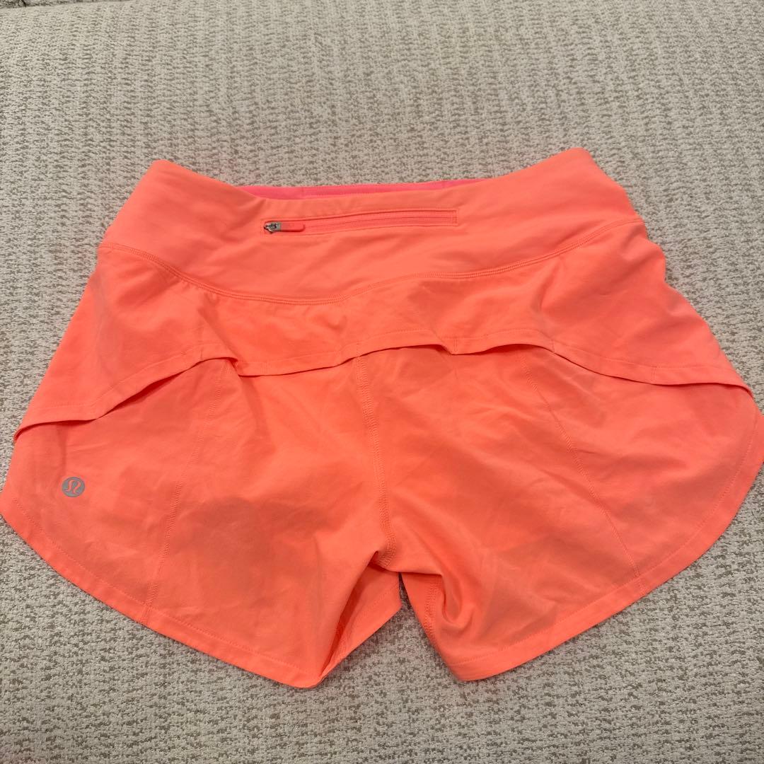【新品　タグ付き】lululemonランニングショートパンツSpeed Up M