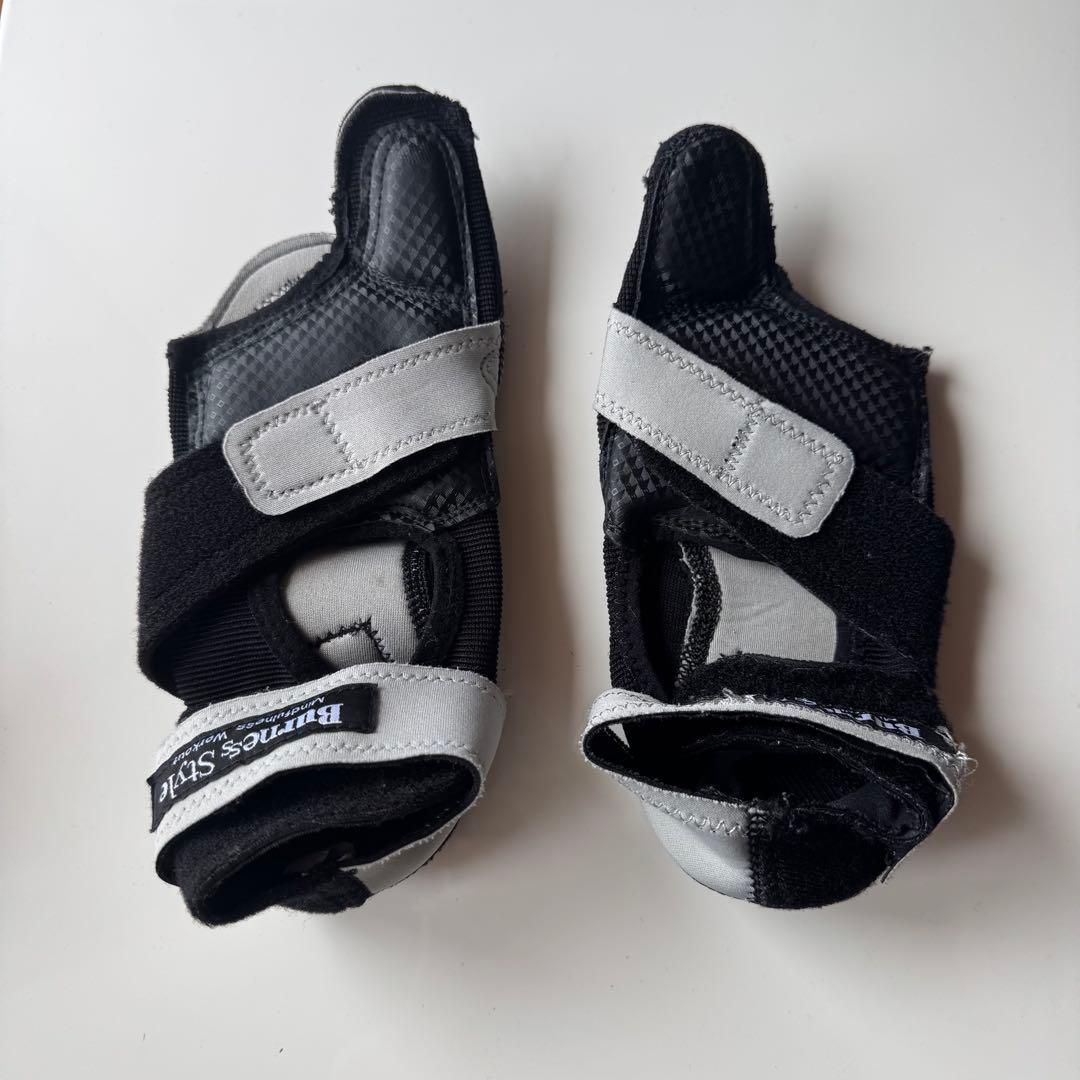 【12時間以内発送】BurnesStyle グローブ シューズ S