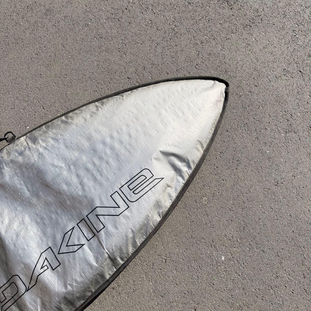 DAKINE ボードケース　保護力バッグ　シルバー　6’3ftまでOK 良好
