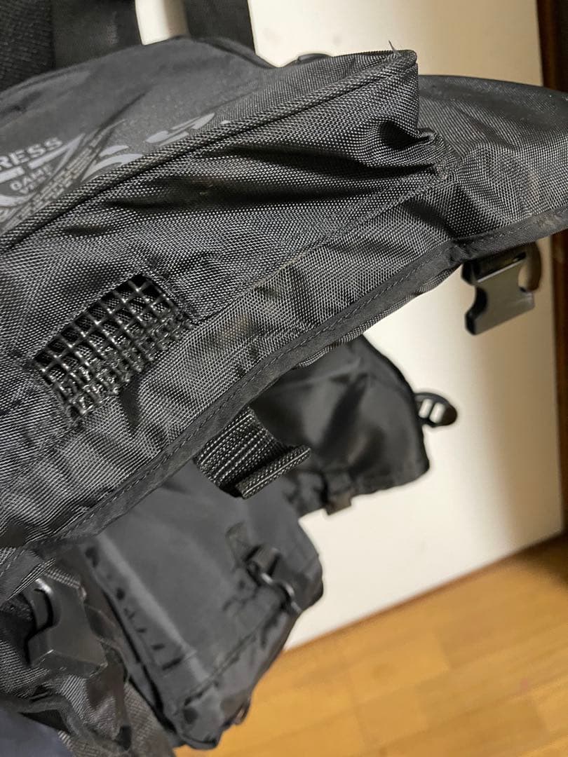 DRESSフローティング ゲームベスト AIR