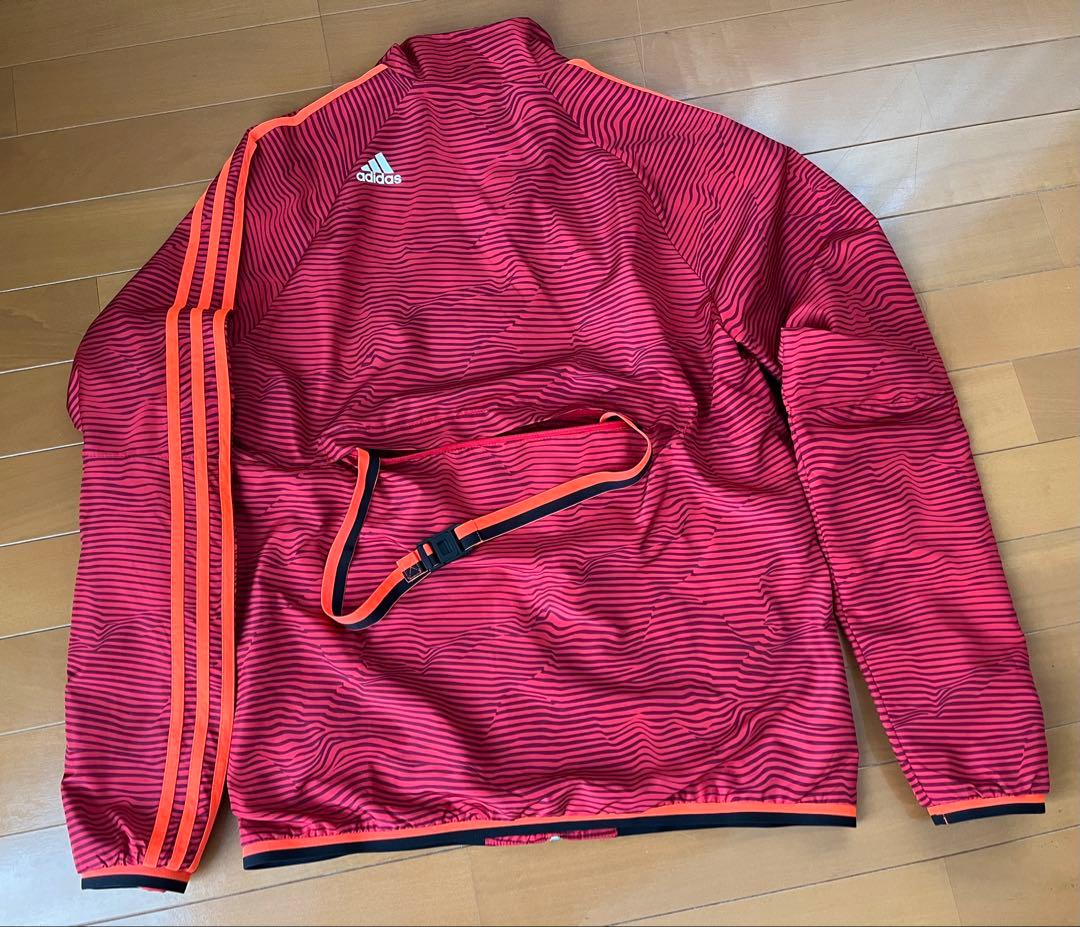 adidasマンチェスター・ユナイテッド トラックジャケット