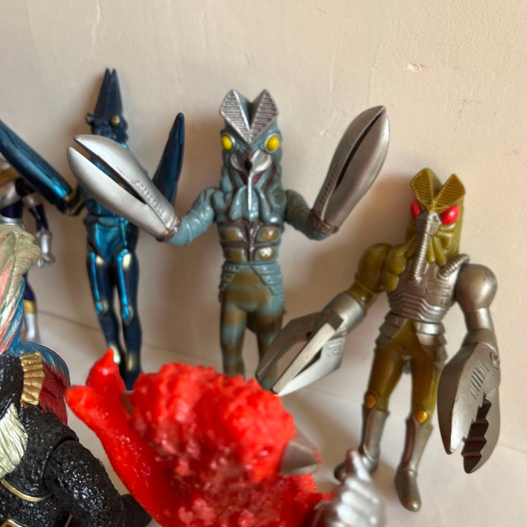ウルトラマン 怪獣 ソフビ 15体セット まとめ売り バルタン星人他