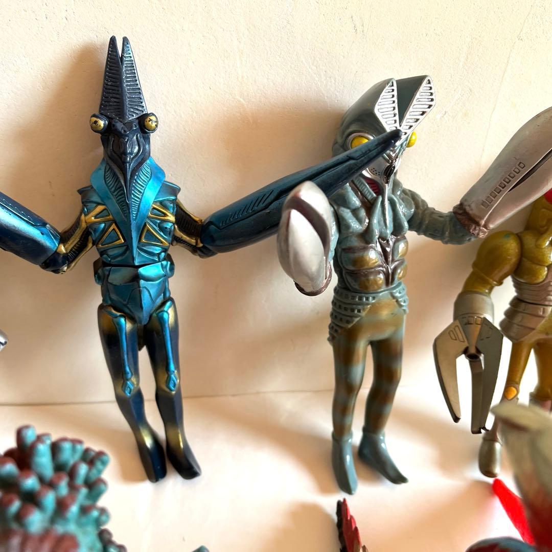 ウルトラマン 怪獣 ソフビ 15体セット まとめ売り バルタン星人他