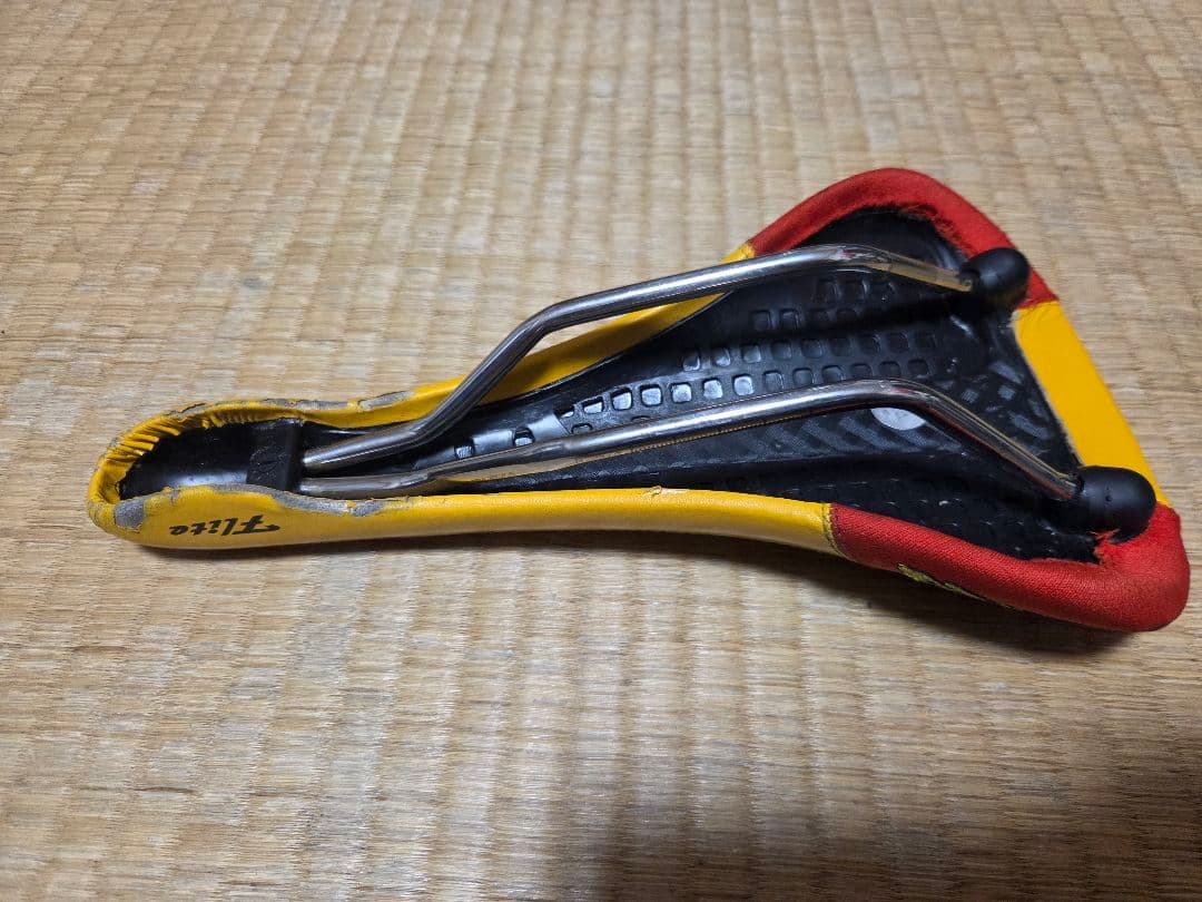 マルコパンターニ　サドル