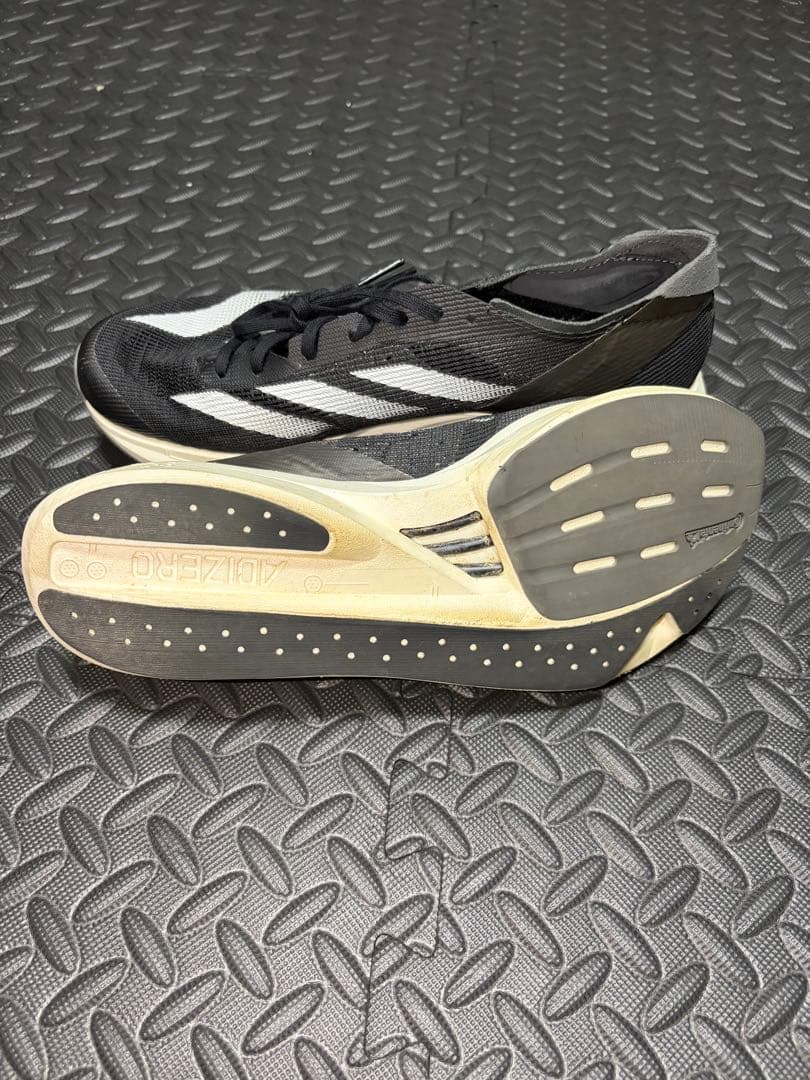 アディゼロ タクミセン 10 / Adizero Takumi Sen 10