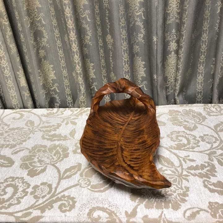 木彫り　小物入れ　かご
