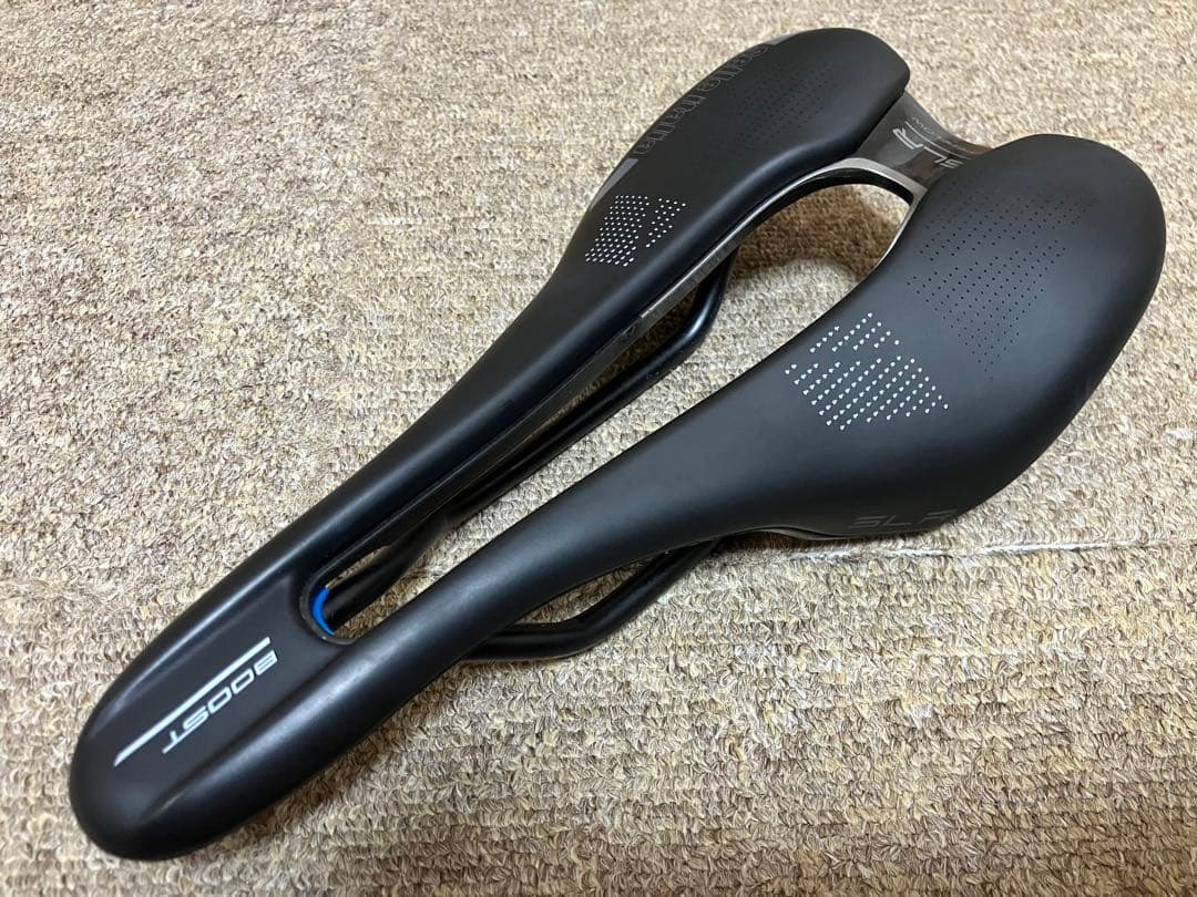 Selle Italia SLR Boost スーパーフロー　マンガネーゼ